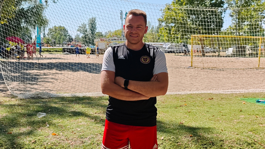 Bartłomiej Stolarz z Gostynina w finale Mistrzostw Węgier w beach soccerze