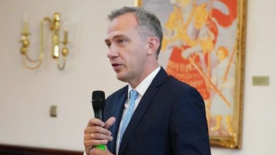 Burmistrz Miasta Gostynina Paweł Kalinowski z absolutorium i wotum zaufania
