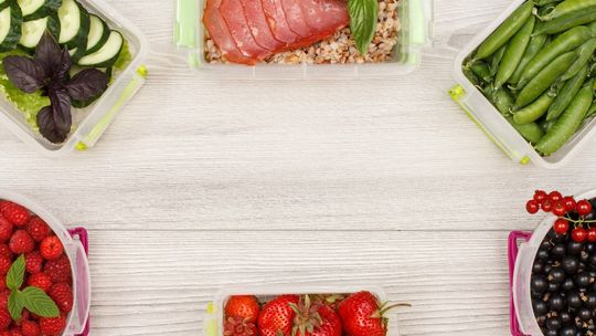 Catering dietetyczny na detoks – jak oczyścić organizm dzięki odpowiedniej diecie?