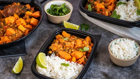 Catering dietetyczny w Warszawie to wygoda i oszczędność czasu. Sprawdź ofertę