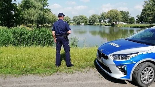 Chciał popełnić samobójstwo w Holandii. Pomógł policjant z Kutna