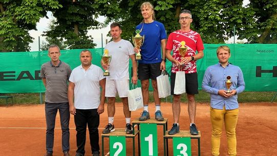 Dariusz Mieszkowski z Kutna zwycięzcą turnieju tenisowego im. Wacława Kujawy