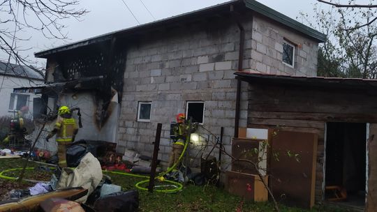 Dwie osoby zginęły w pożarze domu w Gołębiewie Starym [AUDIO]