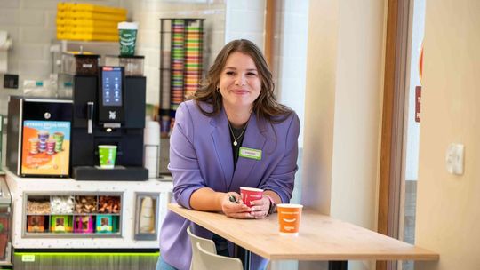 Franczyza bez tajemnic – ile kosztuje otwarcie sklepu Żabka?