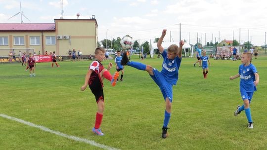 Gospodarze wygrali turniej Lwówianka CUP U-10, Mazur drugi, a FEA Gostynin trzeci
