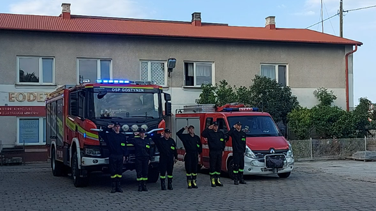 Gostynińscy strażacy oddali hołd tragicznie zmarłym kolegom z Poznania