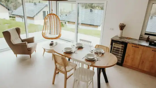 Jaworki noclegi – odkryj urok Pienin w „Janosikowej Polanie”!