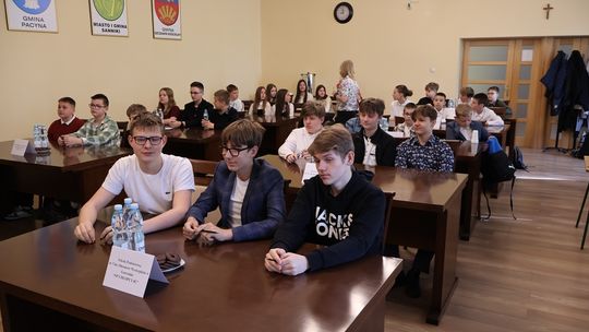 Konkurs Historyczny „1000-lecie Królestwa Polskiego” w Starostwie Powiatowym w Gostyninie