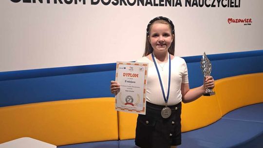 Maja Rosiak z SP 5 z drugim miejscem w I Finałowym Turnieju Warcabowym w Warszawie
