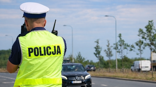 Mandat zapłacisz kartą na miejscu. Policja przypomina o ważnej zmianie dotyczącej punktów karnych Mandat zapłacisz kartą na miejscu. Policja przypomina o ważnej zmianie dotyczącej punktów karnych