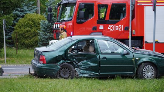 Młody kierowca wymusił pierwszeństwo