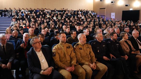 Konferencja pn. „Młodzi za kierownicą – edukacja, bezpieczeństwo, odpowiedzialność” Konferencja pn. „Młodzi za kierownicą – edukacja, bezpieczeństwo, odpowiedzialność”
