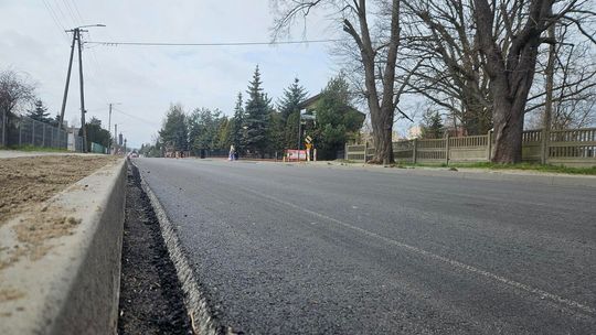 Na ulicy Czapskiego jest nowy asfalt Na ulicy Czapskiego jest nowy asfalt