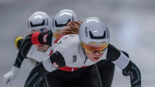 Nadia Machała ze złotym medalem Pucharu Świata w łyżwiarstwie szybkim w sprincie drużynowym Nadia Machała ze złotym medalem Pucharu Świata w łyżwiarstwie szybkim w sprincie drużynowym