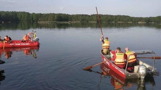 16-latek utonął w jeziorze Skoki