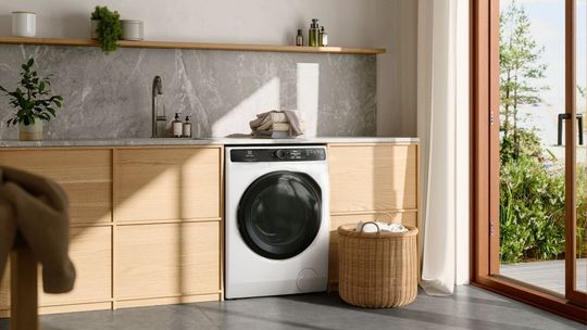 Nie jesteś pewien, ile detergentu użyć? Pralka Electrolux z AutoDose sama dobierze właściwą ilość
