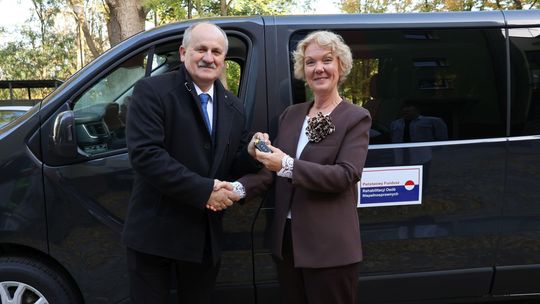 Nowe auto dla Specjalnego Ośrodka Szkolno-Wychowawczego im. Jan Pawła II w Gostyninie