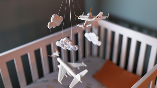 Nowoczesne karuzele dla łóżeczek dziecięcych