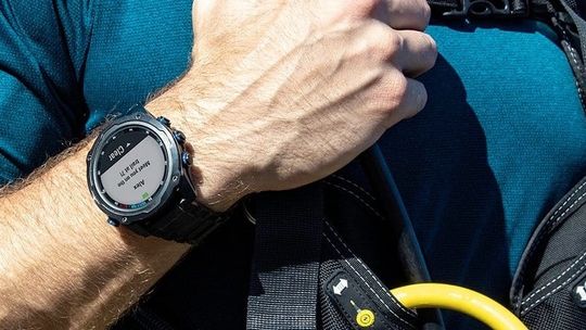 Nowy smartwatch dla nurków Garmin Descent G1