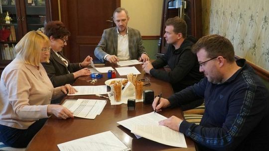Podpisano umowę na przebudowę ulicy Sosnowej