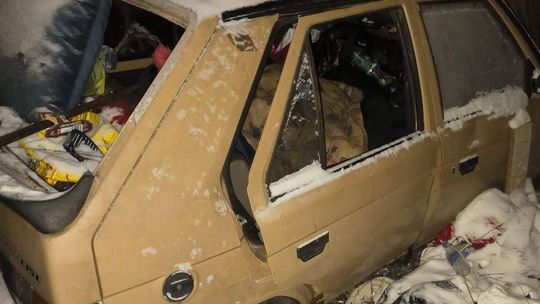 Policja odnalazła dwie osoby bezdomne przy –10°C. Były skrajnie wychłodzone