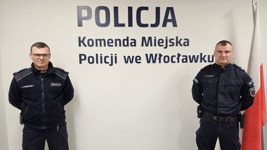 Policjant Krzysztof Osmałek uratował życie 23-latka który chciał skoczyć z mostu