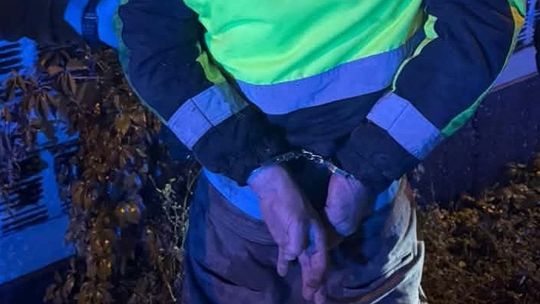 Policjant po służbie zatrzymał sprawcę kradzieży rozbójniczej
