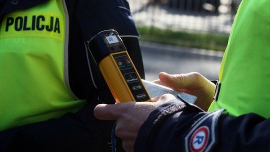 Pracownik Komendy Powiatowej Policji w Gostyninie pijany za kierownicą