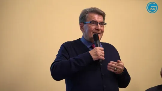 Prof. Zbigniew Krysiak na spotkaniu w Gostyninie wskazywał, jak Polska może stać się bogatym krajem