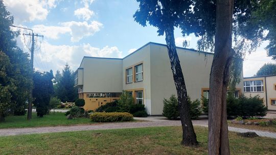 Prokuratura umorzyła postępowanie w sprawie byłego nauczyciela SP3 w Gostyninie
