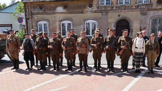 Rajd rekonstruktorów