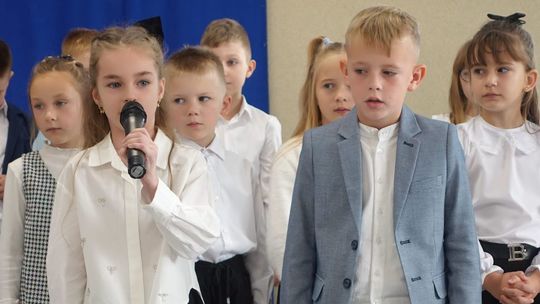Ślubowanie pierwszoklasistów w Szczawinie Kościelnym