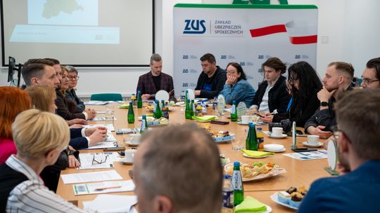 Śniadanie prasowe w ZUS. Podsumowanie działań 2025 i plany na 2026 Śniadanie prasowe w ZUS. Podsumowanie działań 2025 i plany na 2026