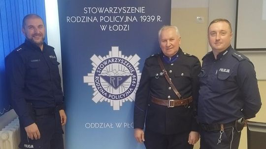 Spotkanie z historią Policji – Adam Łaszczewski gościem uczniów Gostynińskiego Centrum Edukacyjnego