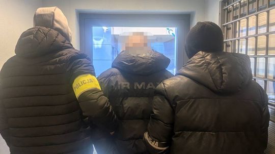 Sprawca kradzieży rozbójniczej w rękach policjantów