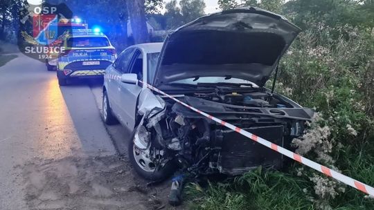 Uszkodzony samochód, ślady krwi i... poszukiwany kierowca