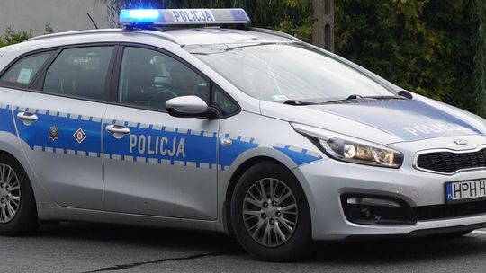 W Płocku MAN potrącił 58-latkę przechodzącą poza pasami