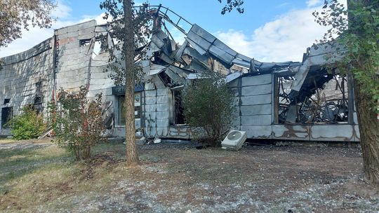 Wielki pożar hali w Płocku. 66-letni mężczyzna usłyszał zarzut