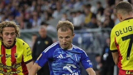 Wisła Płock bez punktów. Korona Kielce wygrywa 2:0 po golach Fassbendera i Stępińskiego