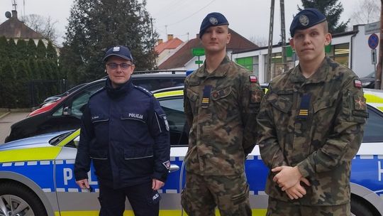 Wspólny patrol policjantów z uczniami klasy mundurowej LO PUL z Płocka