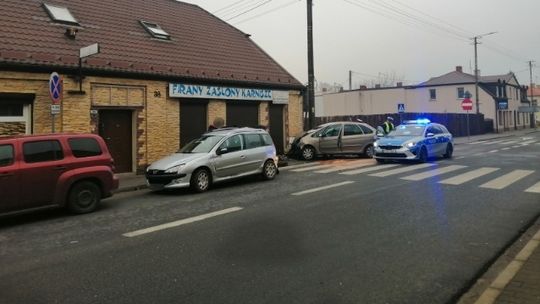 Wypadek śmiertelny na skrzyżowaniu ulic Legionów Polskich i 3 Maja w Gostyninie