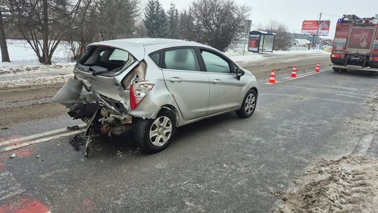 Wypadek w Płocku na skrzyżowaniu Wyszogrodzkiej z Morelową