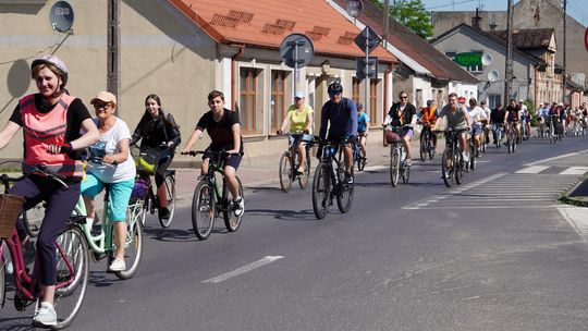 Wyruszył V Powiatowy Rodzinny Rajd Rowerowy