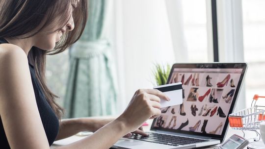 Zwrócisz towar jednym kliknięciem. Zakupy online po nowemu