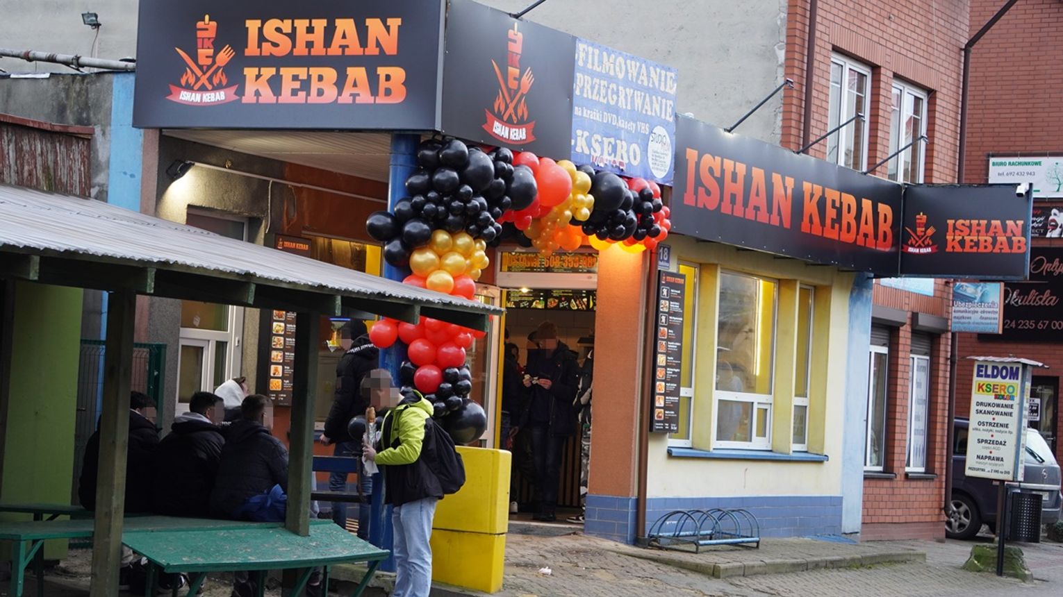 Tłumy na otwarciu Ishan Kebaba