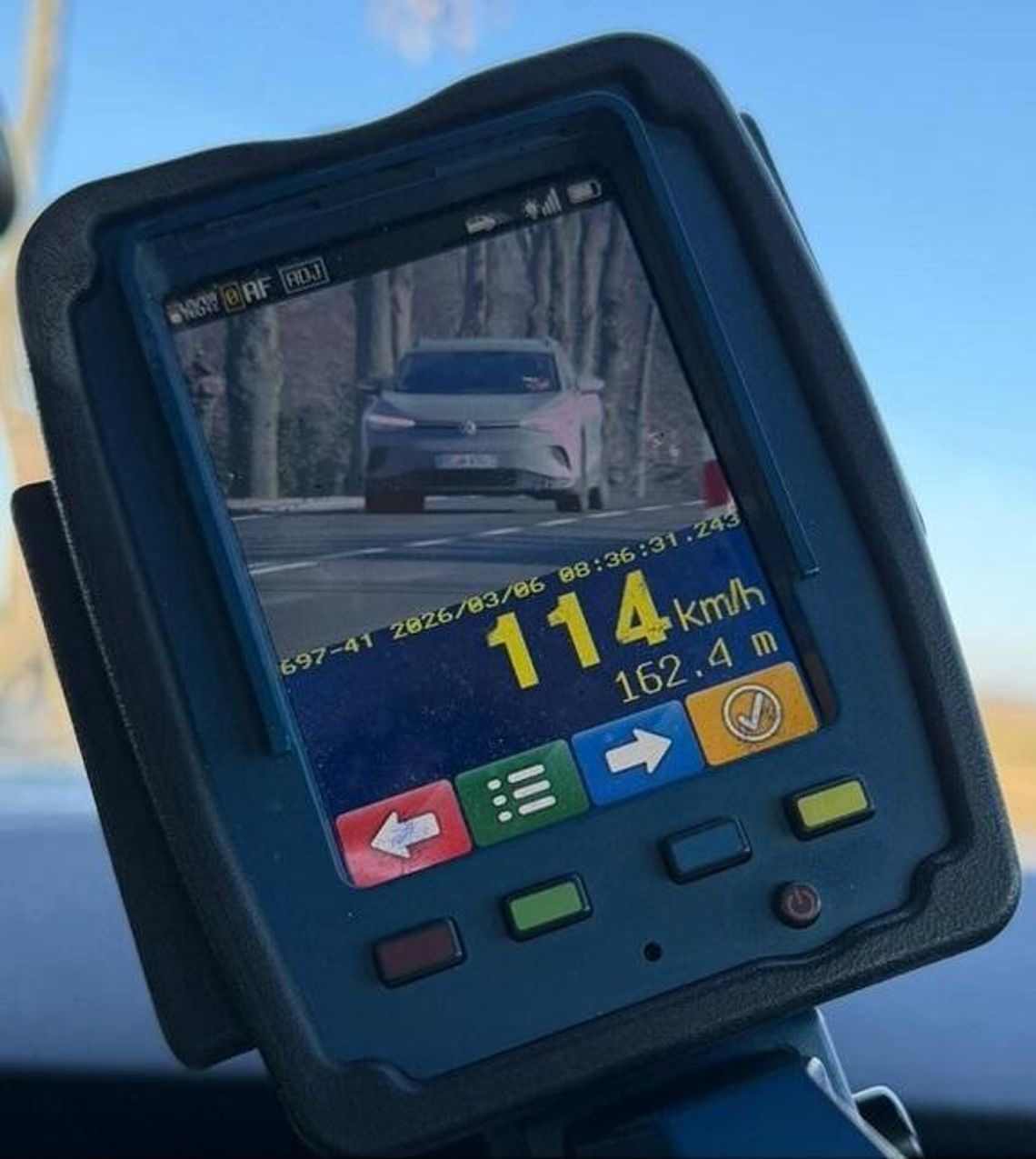 114 km/h w terenie zabudowanym – kierująca straciła prawo jazdy