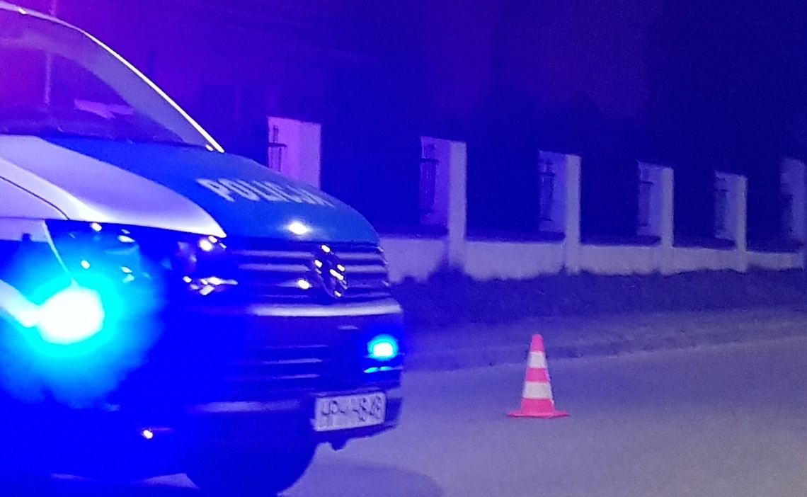 23‑latek z ponad 2 promilami wjechał w ogrodzenie kościoła