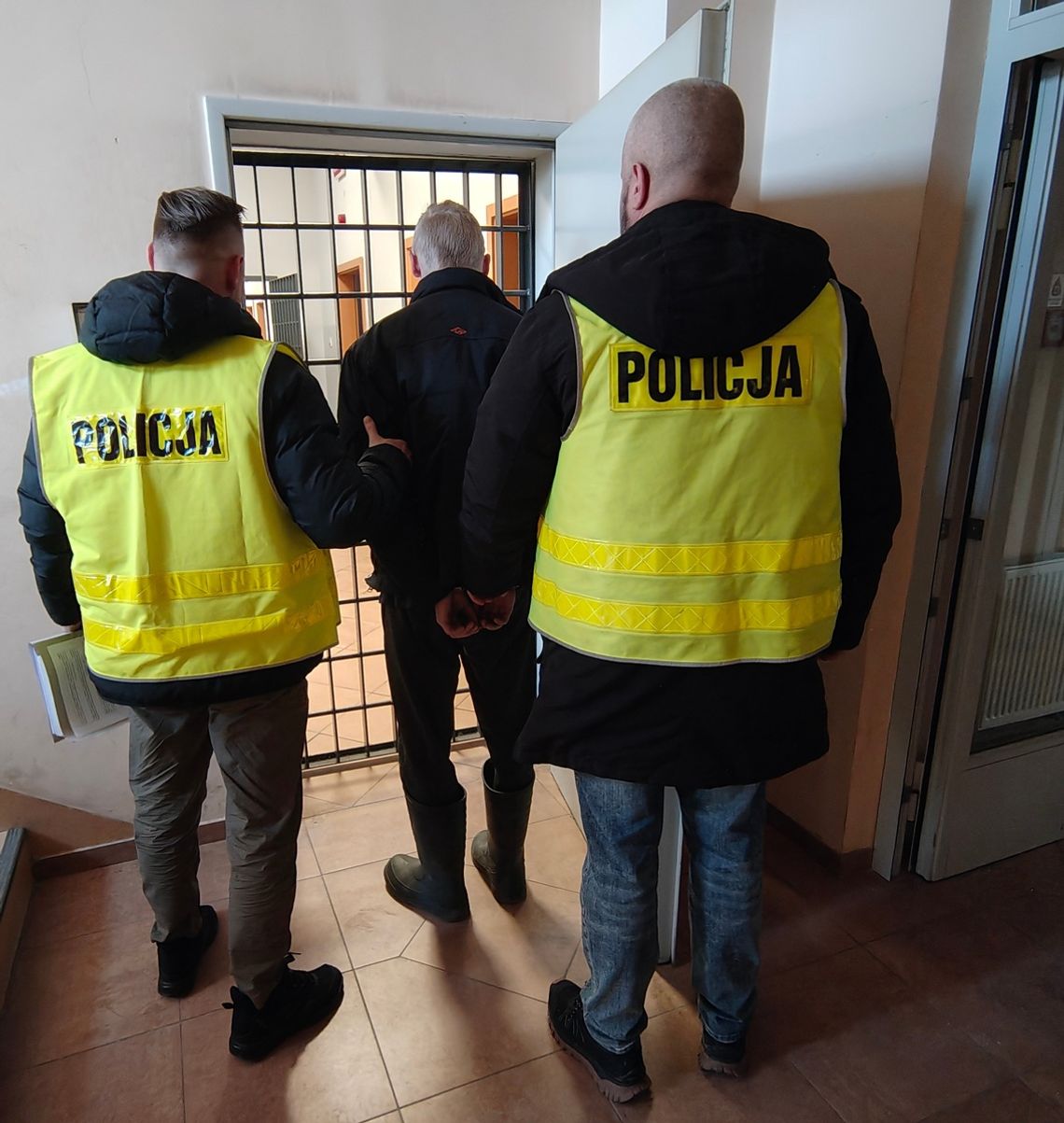 27-latek z Leśniewic na gościnnych występach w Tomaszowie Mazowieckim. Po raz drugi ukradł samochód