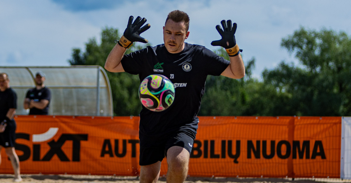 Bartłomiej Stolarz rozpoczął sezon 2026 w piłce nożnej plażowej. Na start Litwa Bartłomiej Stolarz rozpoczął sezon 2026 w piłce nożnej plażowej. Na start Litwa