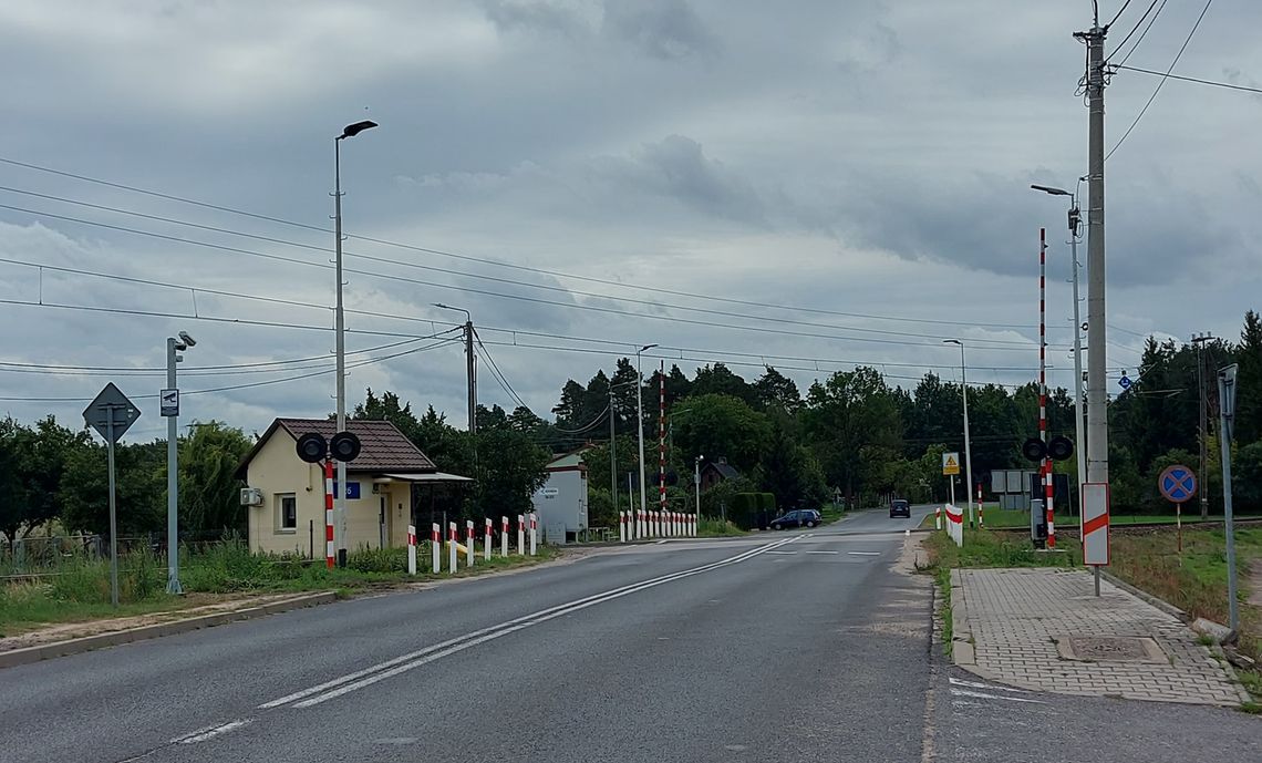 Będą liczyć kierowców na przejazdach kolejowych w Gostyninie Będą liczyć kierowców na przejazdach kolejowych w Gostyninie
